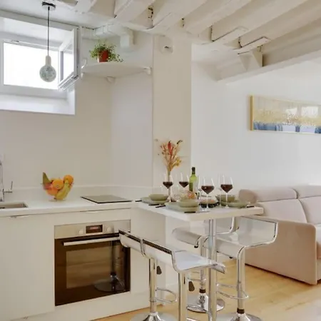 Appartement 549 Saint Honore Superb In *