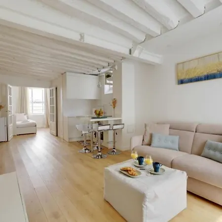 Appartement 549 Saint Honore Superb In Parijs